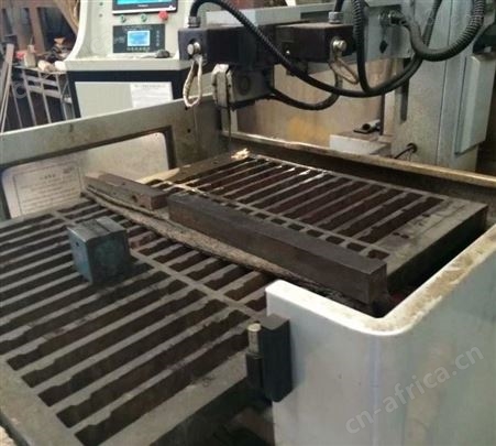 新型钢筋保护层垫块模具+水泥支撑垫块模具厂家