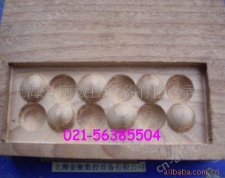 优惠供应小型凹凸模雕刻机