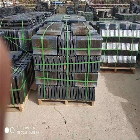汇鑫厂家铸石板 异型铸石板铸石灰渣沟镶板价格 耐磨耐腐蚀铸石板