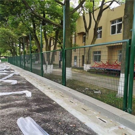 笼式足球-波浪网组装-不易撞击变形-球场围网护栏网定制-钢结构