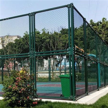 华丽体育圈地隔离网栏铁路两侧光伏封闭隔离防护围网公路护栏网场地围栏网