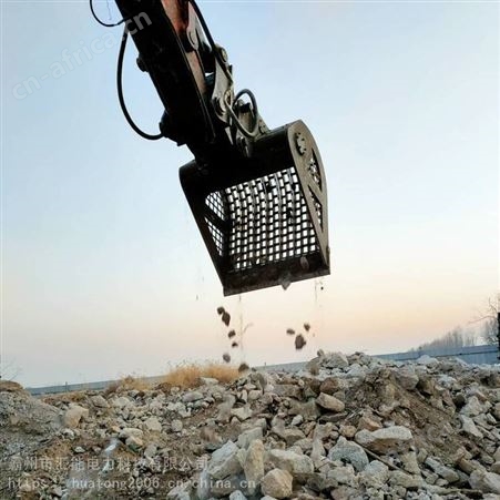 矿石液压泥沙分类器河道筛石液压振动筛建筑垃圾水平筛分振动斗