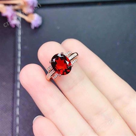 天然大克拉石榴石莫桑比克红宝石戒指女大气精工甜美指环礼物