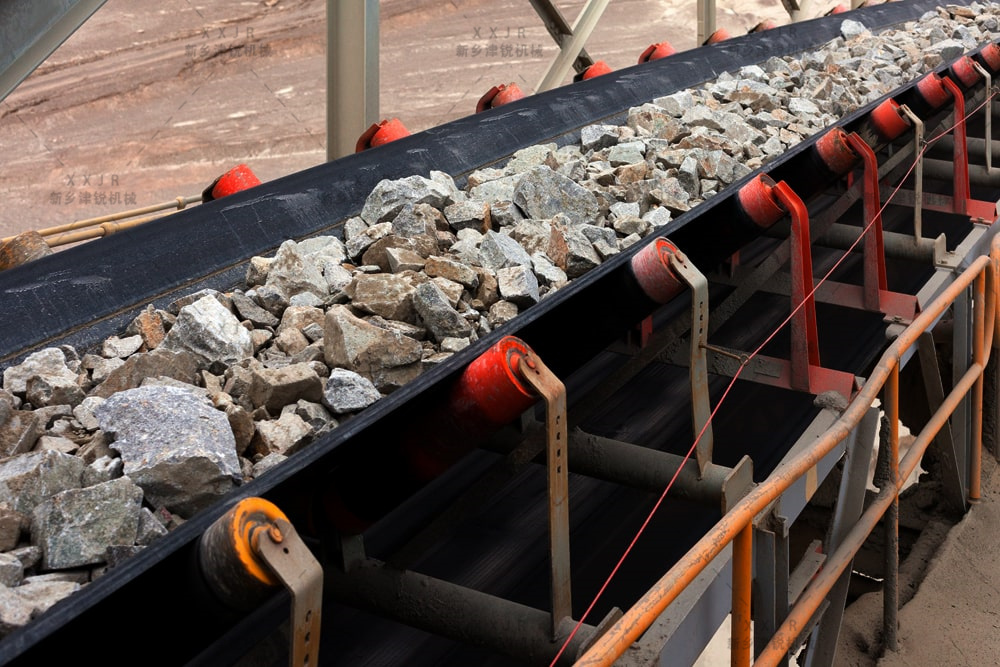 皮带输送机安装过程