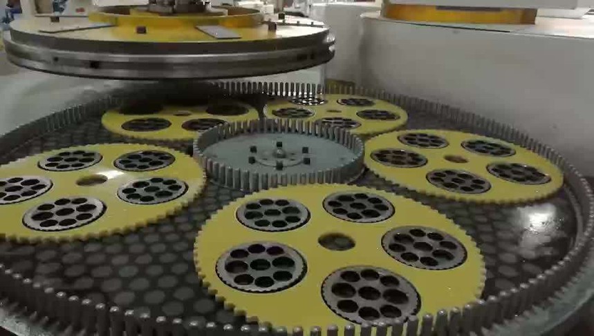 加工研磨抛光碳纤维刹车片的数控磨床