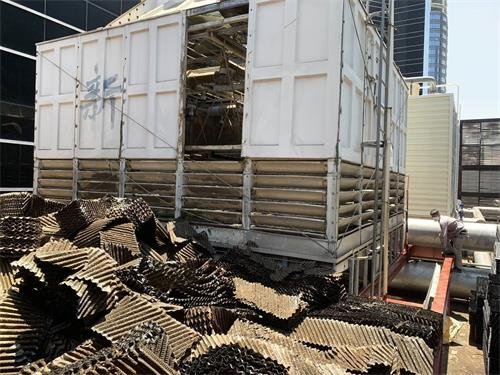 康明空调小知识—冷却塔的特点和注意事项(工业冷却塔与普通冷却塔的区别)