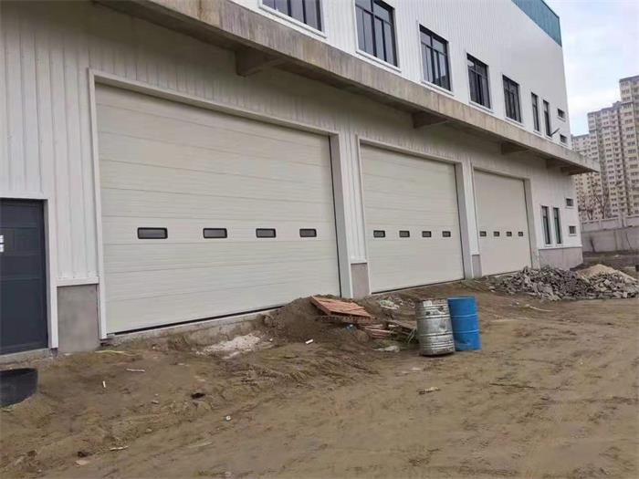 天津工业提升门都有哪些优势.jpg 天津工业提升门都有哪些优势.jpg